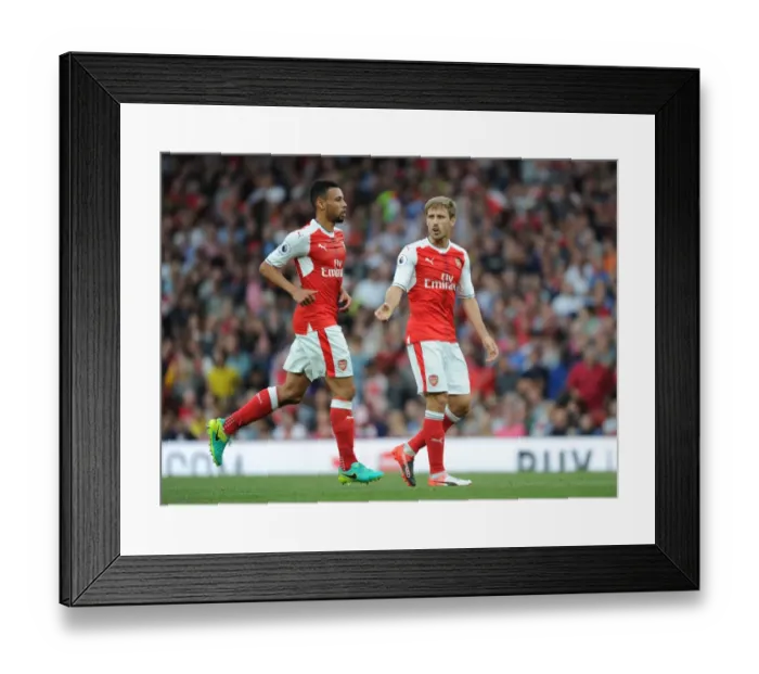 Framed Print : Battle of the Emirates: Arsenal vs. Chelsea (2016-17)
