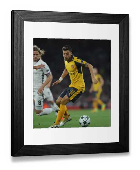 Framed Print : Mesut Ozil in Action: Arsenal vs. FC Basel, UEFA Champions League, 2016 Framed Print : Mesut Ozil in Action: Arsenal vs. FC Basel, UEFA Champions League, 2016