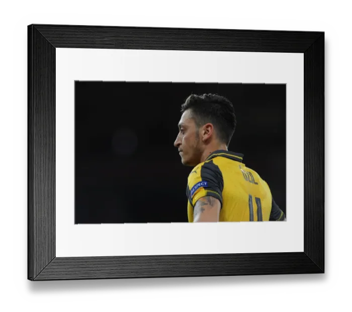 Framed Print : Mesut Ozil in Action: Arsenal vs. FC Basel, UEFA Champions League, 2016 Framed Print : Mesut Ozil in Action: Arsenal vs. FC Basel, UEFA Champions League, 2016
