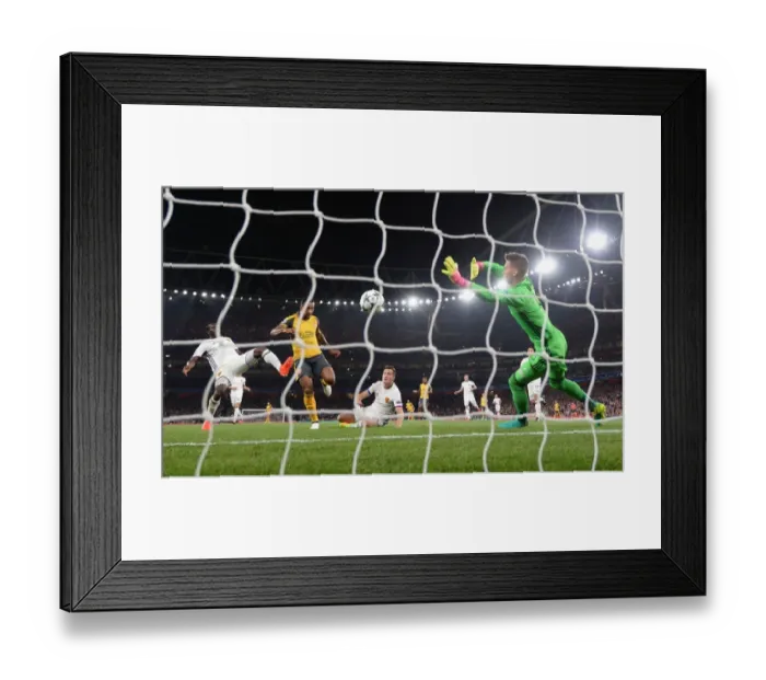 Framed Print : Theo Walcott Scores His First Arsenal Goal Against FC Basel in UEFA Champions League (2016-17) Framed Print : Theo Walcott Scores His First Arsenal Goal Against FC Basel in UEFA Champions League (2016-17)
