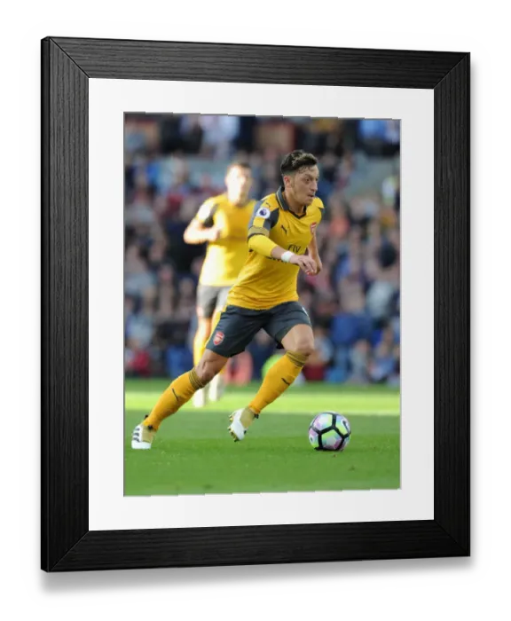 Framed Print : Mesut Ozil: In Action Against Burnley, Premier League 2016-17 Framed Print : Mesut Ozil: In Action Against Burnley, Premier League 2016-17