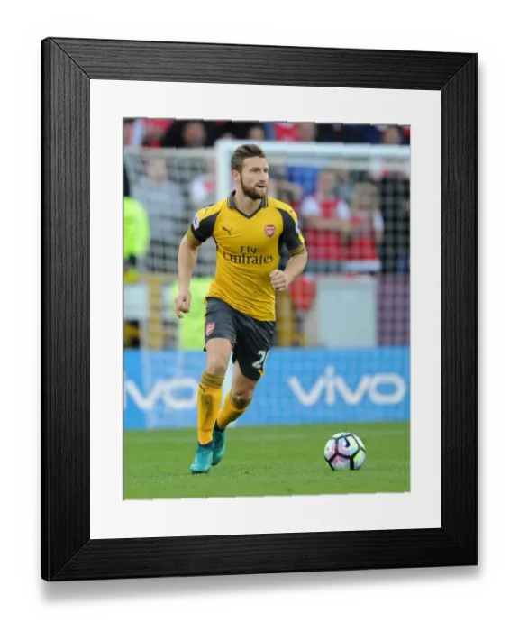 Framed Print : Mustafi in Action: Burnley vs. Arsenal, Premier League 2016-17
