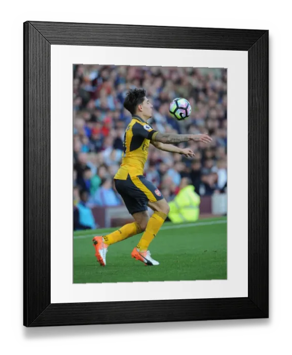 Framed Print : Hector Bellerin: On the Pitch Against Burnley, Premier League 2016-17