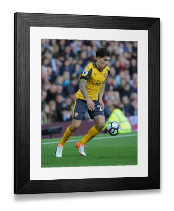 Framed Print : Hector Bellerin: In Action Against Burnley, Premier League 2016-17