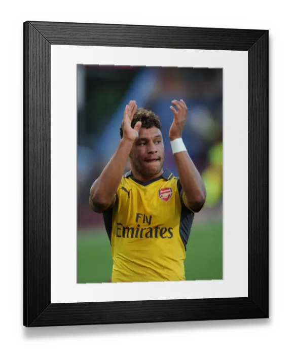 Framed Print : Alex Oxlade-Chamberlain: Post-Match Reflection at Burnley v Arsenal (2016-17) Framed Print : Alex Oxlade-Chamberlain: Post-Match Reflection at Burnley v Arsenal (2016-17)