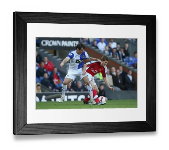 Framed Print : Aaron Ramsey (Arsenal) Ryan Nelson (Blackburn)