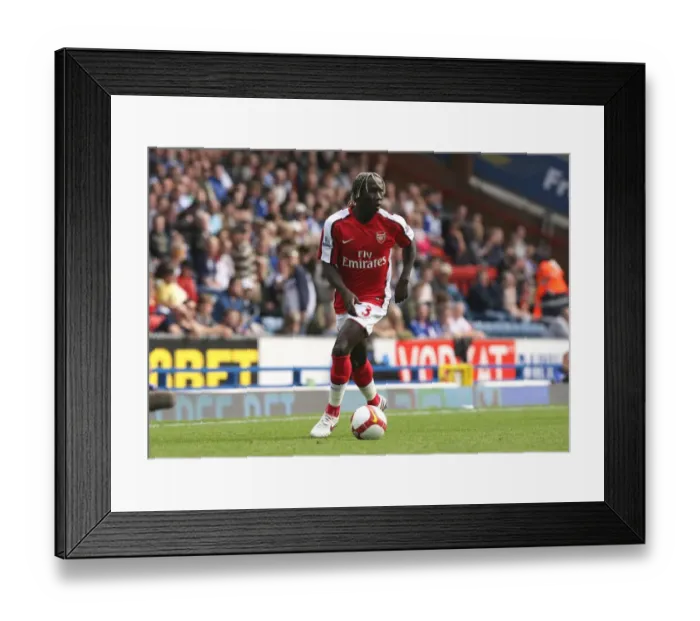 Framed Print : Dominant Sagna: Arsenal's 4-0 Crush of Blackburn Rovers, September 2008 Framed Print : Dominant Sagna: Arsenal's 4-0 Crush of Blackburn Rovers, September 2008