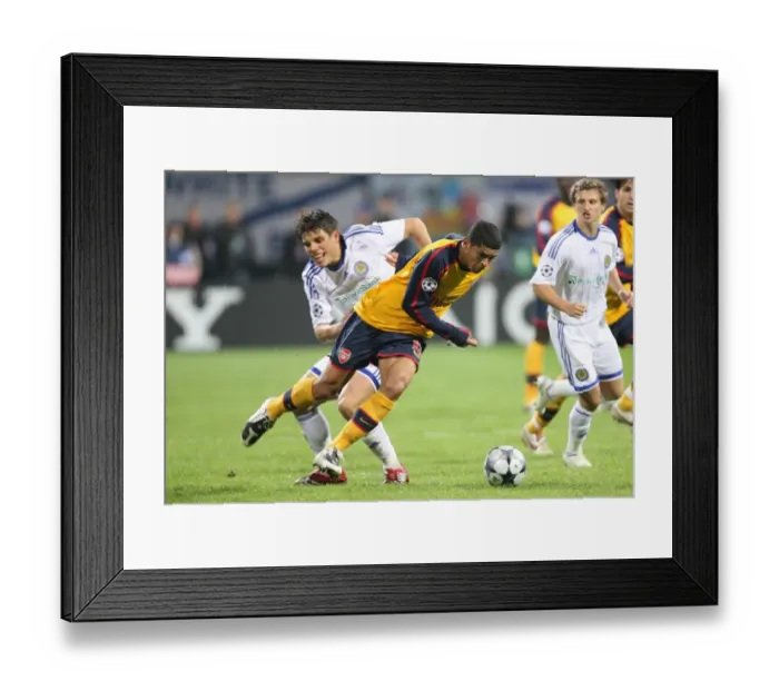 Framed Print : Denilson (Arsenal) Ognjen Vukojevic (Dynamo Kiev) Framed Print : Denilson (Arsenal) Ognjen Vukojevic (Dynamo Kiev)