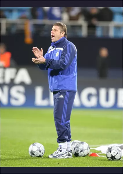 Oleg Luzhzny (Dynamo Kiev coach)