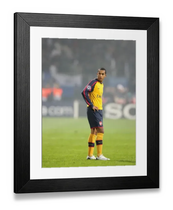 Framed Print : Theo Walcott's Battle in Kiev: Arsenal vs. Dynamo 1-1, UEFA Champions League, Group G