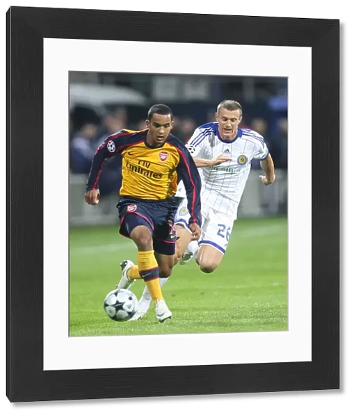 Theo Walcott (Arsenal) Andriy Nesmachniy (Dynamo Kiev)