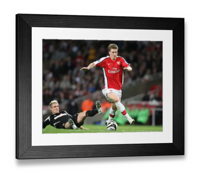 Framed Print : Nicklas Bendtner (Arsenal) Matthew Kilgallon (Sheffield United)