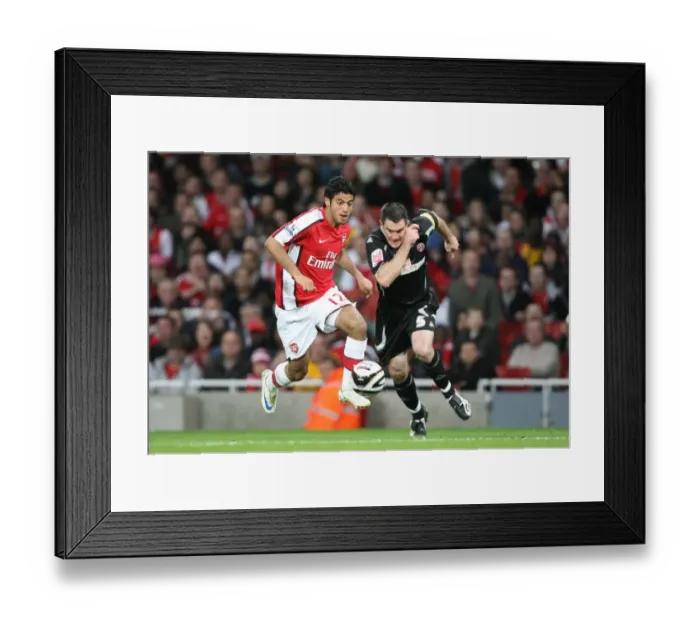 Framed Print : Carlos Vela (Arsenal) Chris Morgan (Sheffield United)