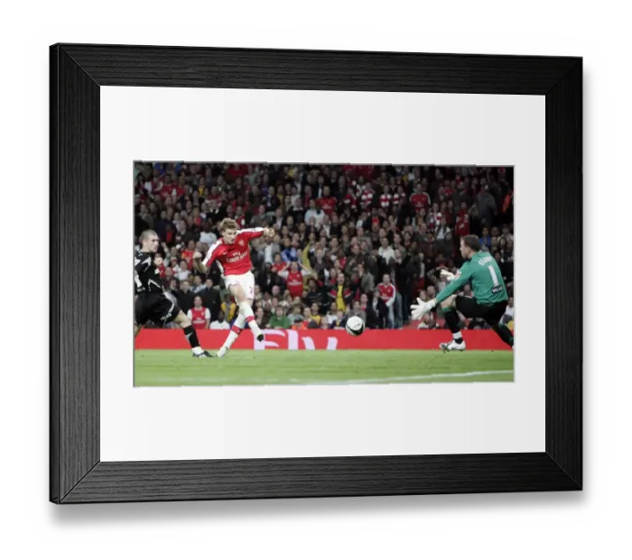 Framed Print : Nicklas Bendtner's Debut Goal: Arsenal Crushes Sheffield United 6-0 in Carling Cup