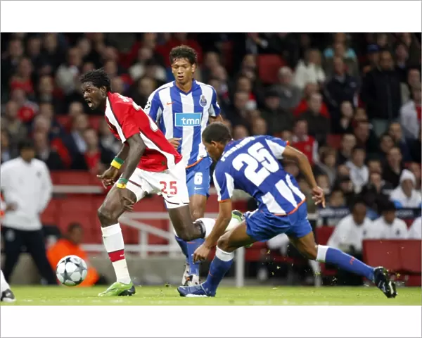 Emmanuel Adebayor (Arsenal) Fernando (Porto)