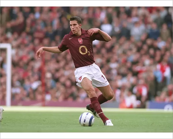 Robin van Persie (Arsenal). Arsenal 1: 0 Birmingham City. FA Premiership