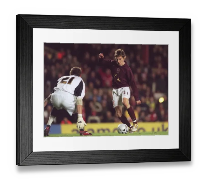 Framed Print : Arturo Lupoli rounds graham Stack (Reading) to score Arsenals 3rd goal Framed Print : Arturo Lupoli rounds graham Stack (Reading) to score Arsenals 3rd goal
