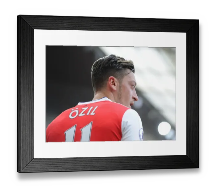 Framed Print : Mesut Ozil in Action: Arsenal vs Swansea City, Premier League 2016-17