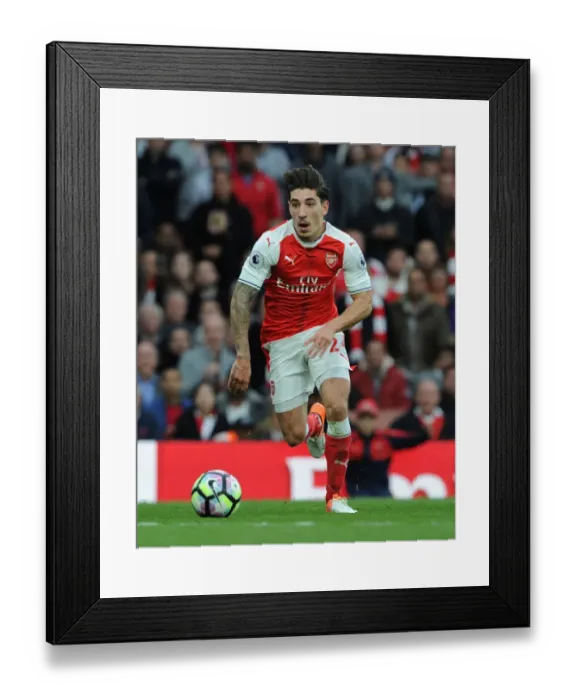 Framed Print : Arsenal's Bellerin in Action: Arsenal vs Swansea City (2016-17) Framed Print : Arsenal's Bellerin in Action: Arsenal vs Swansea City (2016-17)