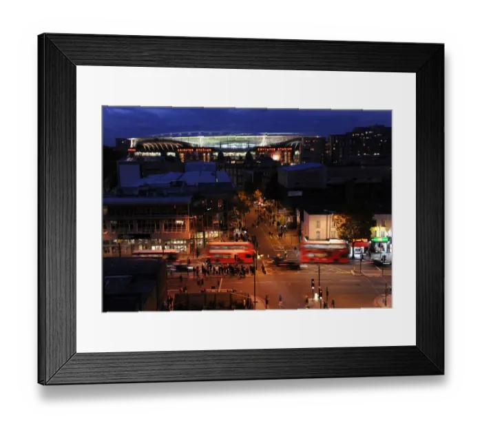 Framed Print : Arsenal FC's Champions League Debut at Emirates Stadium (2016-17) - Arrival of the Team Bus Framed Print : Arsenal FC's Champions League Debut at Emirates Stadium (2016-17) - Arrival of the Team Bus