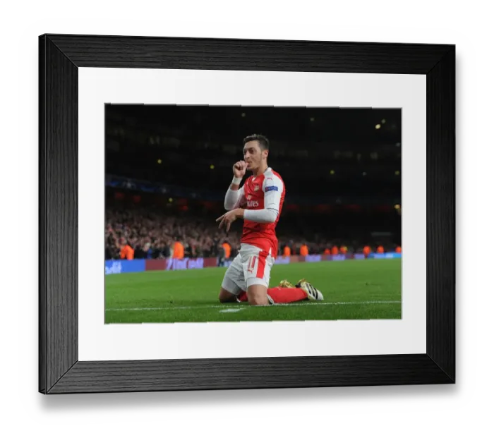 Framed Print : Mesut Ozil Scores Brace: Arsenal Crushes Ludogorets 5-0 (Champions League 2016-17) Framed Print : Mesut Ozil Scores Brace: Arsenal Crushes Ludogorets 5-0 (Champions League 2016-17)