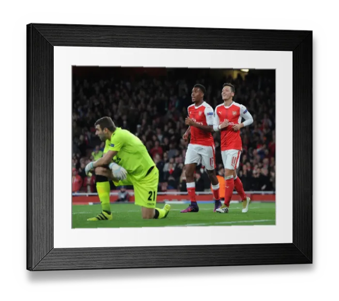 Framed Print : Arsenal's Mesut Ozil Scores Hat-trick: Arsenal FC 6-0 PFC Ludogorets Razgrad, UEFA Champions League 2016-17 Framed Print : Arsenal's Mesut Ozil Scores Hat-trick: Arsenal FC 6-0 PFC Ludogorets Razgrad, UEFA Champions League 2016-17