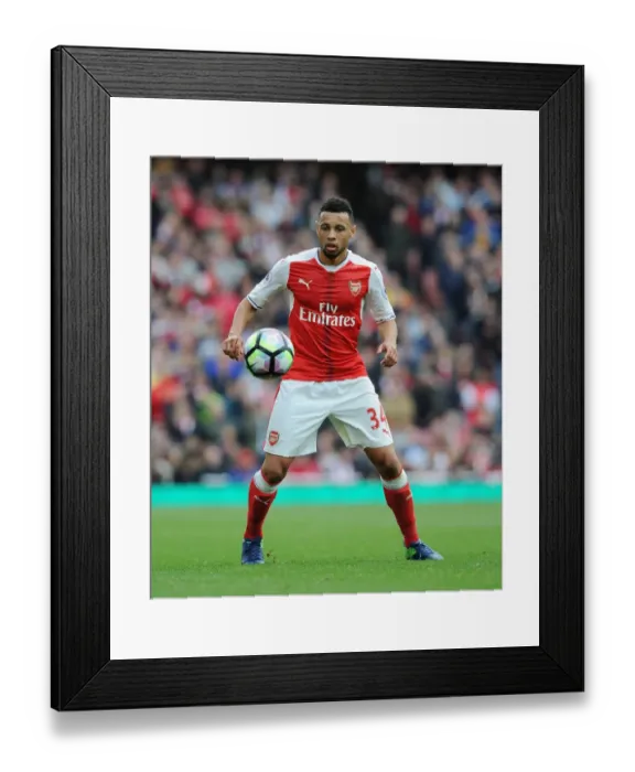 Framed Print : Arsenal's Coquelin in Action Against Middlesbrough (2016-17) Framed Print : Arsenal's Coquelin in Action Against Middlesbrough (2016-17)