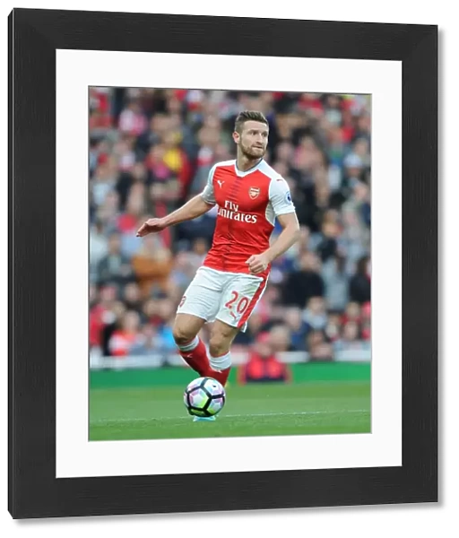 Arsenal vs Middlesbrough: Mustafi in Action at the Emirates, 2016-17 Premier League