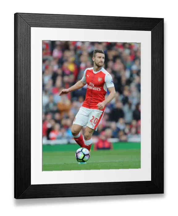 Framed Print : Arsenal vs Middlesbrough: Mustafi in Action at the Emirates, 2016-17 Premier League Framed Print : Arsenal vs Middlesbrough: Mustafi in Action at the Emirates, 2016-17 Premier League