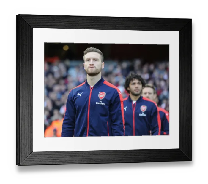 Framed Print : Arsenal's Mustafi Ready for Arsenal v Middlesbrough Clash (2016-17)