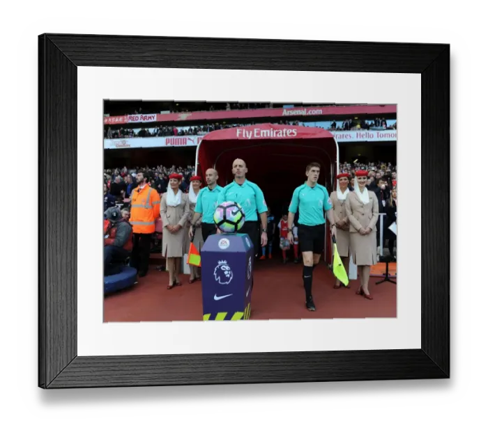 Framed Print : Mike Dean Readies for Arsenal vs. Middlesbrough Clash (2016-17)