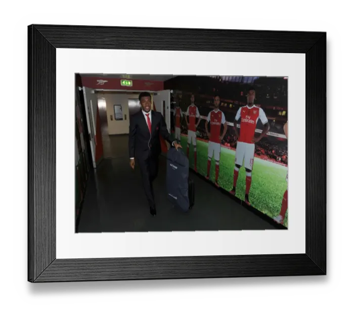 Framed Print : Alex Iwobi Focuses Ahead of Arsenal vs. Middlesbrough, 2016-17 Premier League