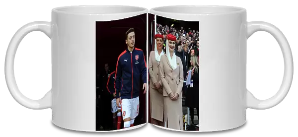 Mesut Ozil (Arsenal) Emirates hostesess. Arsenal 0: 0 Middlesbrough. Premier League