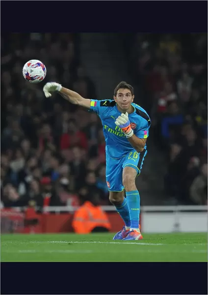 Emiliano Martinez: Arsenal's Unbeatable Wall in EFL Cup Clash Against Reading