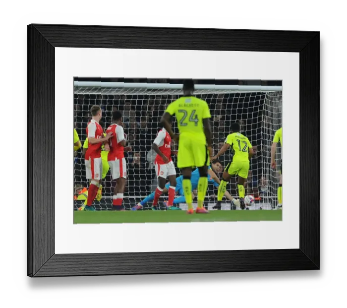 Framed Print : Emiliano Martinez Saves the Day: Arsenal vs. Reading, EFL Cup 2016-17 Framed Print : Emiliano Martinez Saves the Day: Arsenal vs. Reading, EFL Cup 2016-17