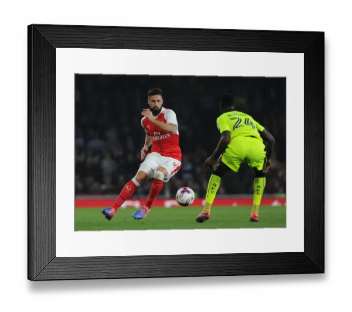 Framed Print : Olivier Giroud (Arsenal) Tyler Blackett (Reading). Arsenal 2: 0 Reading. EFL Cup 4th Round