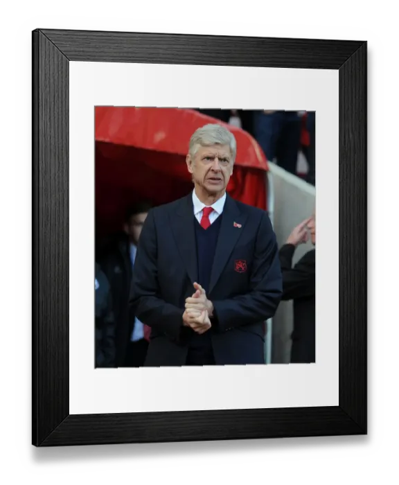 Framed Print : Arsene Wenger Leads Arsenal Against Sunderland in Premier League Clash (2016-17) Framed Print : Arsene Wenger Leads Arsenal Against Sunderland in Premier League Clash (2016-17)