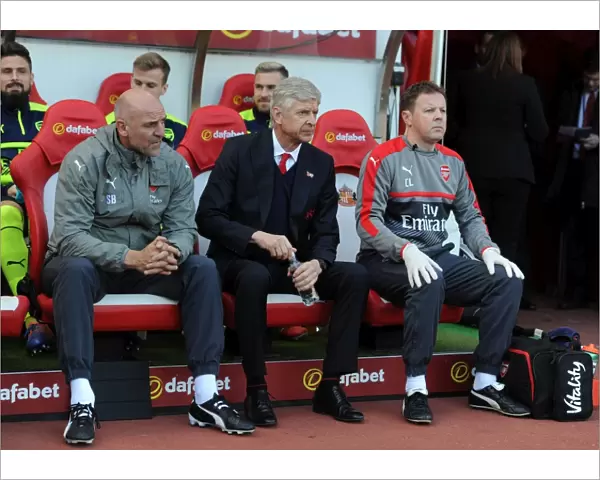 Arsene Wenger and Arsenal Team Prepare for Sunderland Match, 2016-17 Premier League
