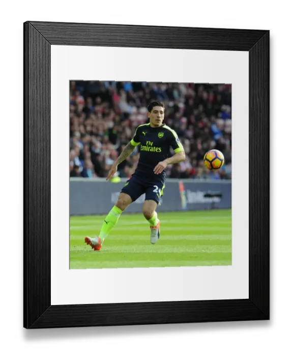 Framed Print : Hector Bellerin in Action: Sunderland vs Arsenal, Premier League 2016-17