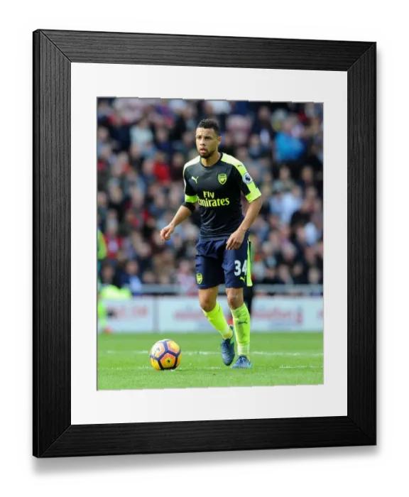 Framed Print : Francis Coquelin: In Action for Arsenal against Sunderland (2016-17) Framed Print : Francis Coquelin: In Action for Arsenal against Sunderland (2016-17)