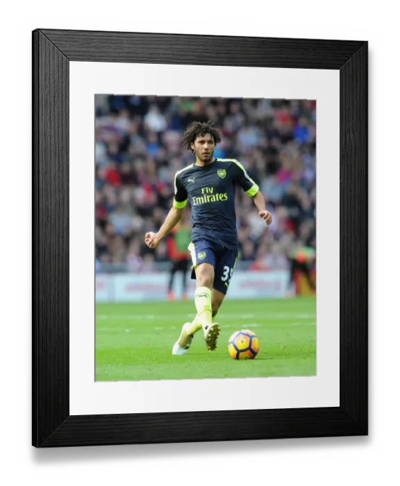 Framed Print : Mohamed Elneny in Action: Sunderland vs Arsenal, Premier League 2016-17