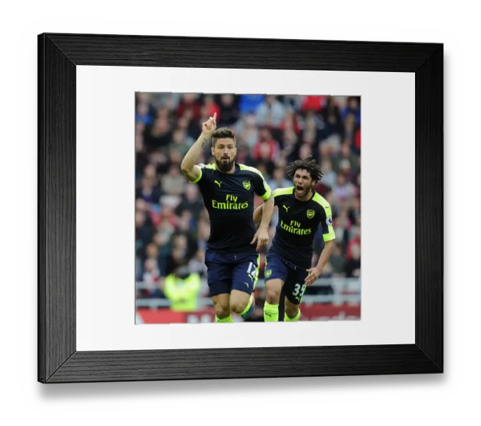 Framed Print : Celebrating Victory: Olivier Giroud and Mohamed Elneny's Unforgettable Moment at Sunderland (2016-17)