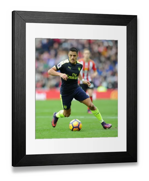 Framed Print : Alexis Sanchez in Action: Sunderland vs. Arsenal, Premier League 2016-17