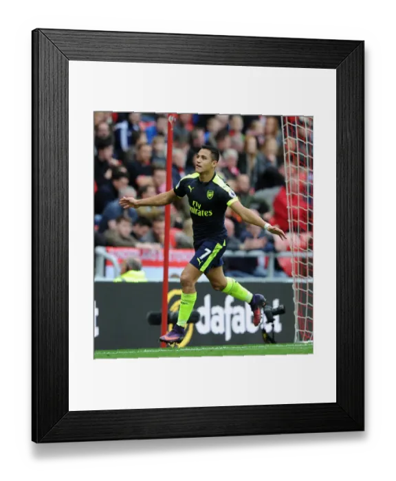 Framed Print : Alexis Sanchez's Brace: Arsenal's Dominant Performance Against Sunderland (2016-17) Framed Print : Alexis Sanchez's Brace: Arsenal's Dominant Performance Against Sunderland (2016-17)
