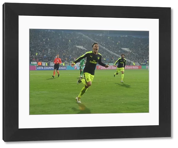 Mesut Ozil's Decisive Goal: Arsenal's Victory over Ludogorets Razgrad in the 2016-17 UEFA Champions League