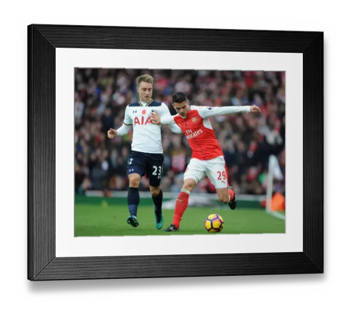 Framed Print : Battle of Midfield: Xhaka vs. Eriksen - Arsenal vs. Tottenham, Premier League 2016-17 Framed Print : Battle of Midfield: Xhaka vs. Eriksen - Arsenal vs. Tottenham, Premier League 2016-17