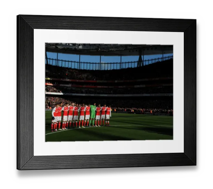 Framed Print : Arsenal and Tottenhotspur Honor Remembrance Day Ahead of Premier League Clash Framed Print : Arsenal and Tottenhotspur Honor Remembrance Day Ahead of Premier League Clash