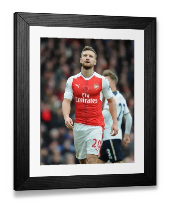 Framed Print : Clash of the London Giants: Arsenal vs. Tottenham in the Premier League (2016-17) - Battle of Emirates Framed Print : Clash of the London Giants: Arsenal vs. Tottenham in the Premier League (2016-17) - Battle of Emirates