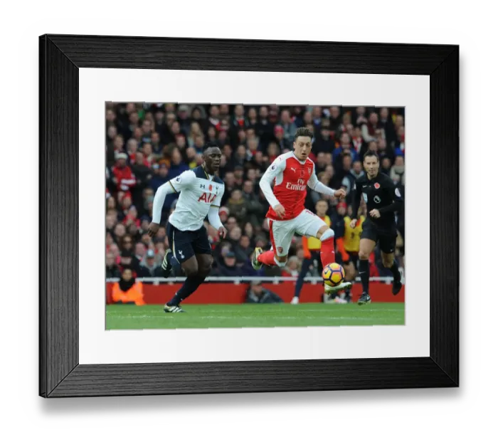 Framed Print : Arsenal vs. Tottenham: Ozil vs. Wanyama Clash in the Premier League (2016-17) Framed Print : Arsenal vs. Tottenham: Ozil vs. Wanyama Clash in the Premier League (2016-17)