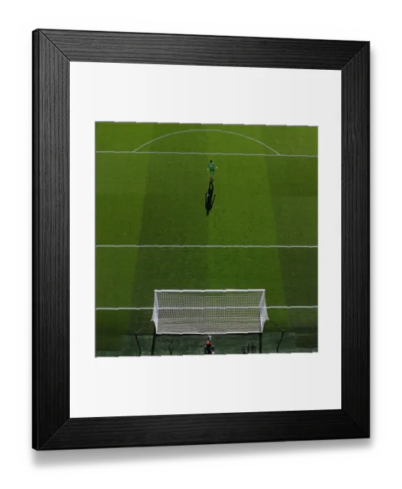 Framed Print : Arsenal vs. Tottenham: Petr Cech in Action at the Emirates Stadium (2016-17)